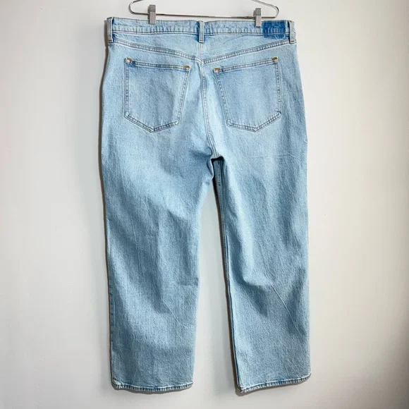 NWT Abercrombie Fitch The 90s High Rise Relaxed Jean Medium With Front Yoke 34 S - Picture 8 of 16